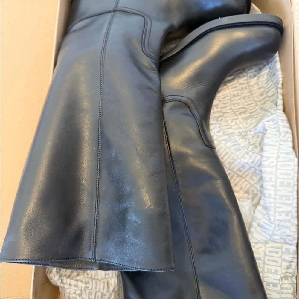 Steve Madden Riggs Boot - Picture 3 of 3